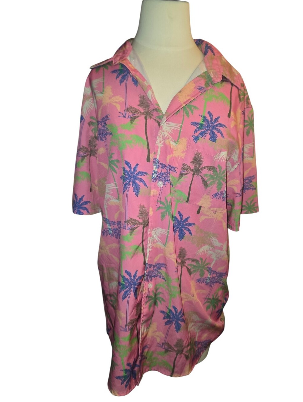 7/2/40. Wesc Unisex Mens And Womens Pink Tropical Palm Button-Down Shirt